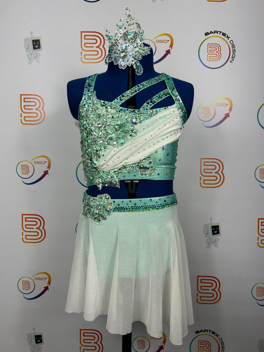 Green/White 2 Piece Costume – approx. Age 7–8